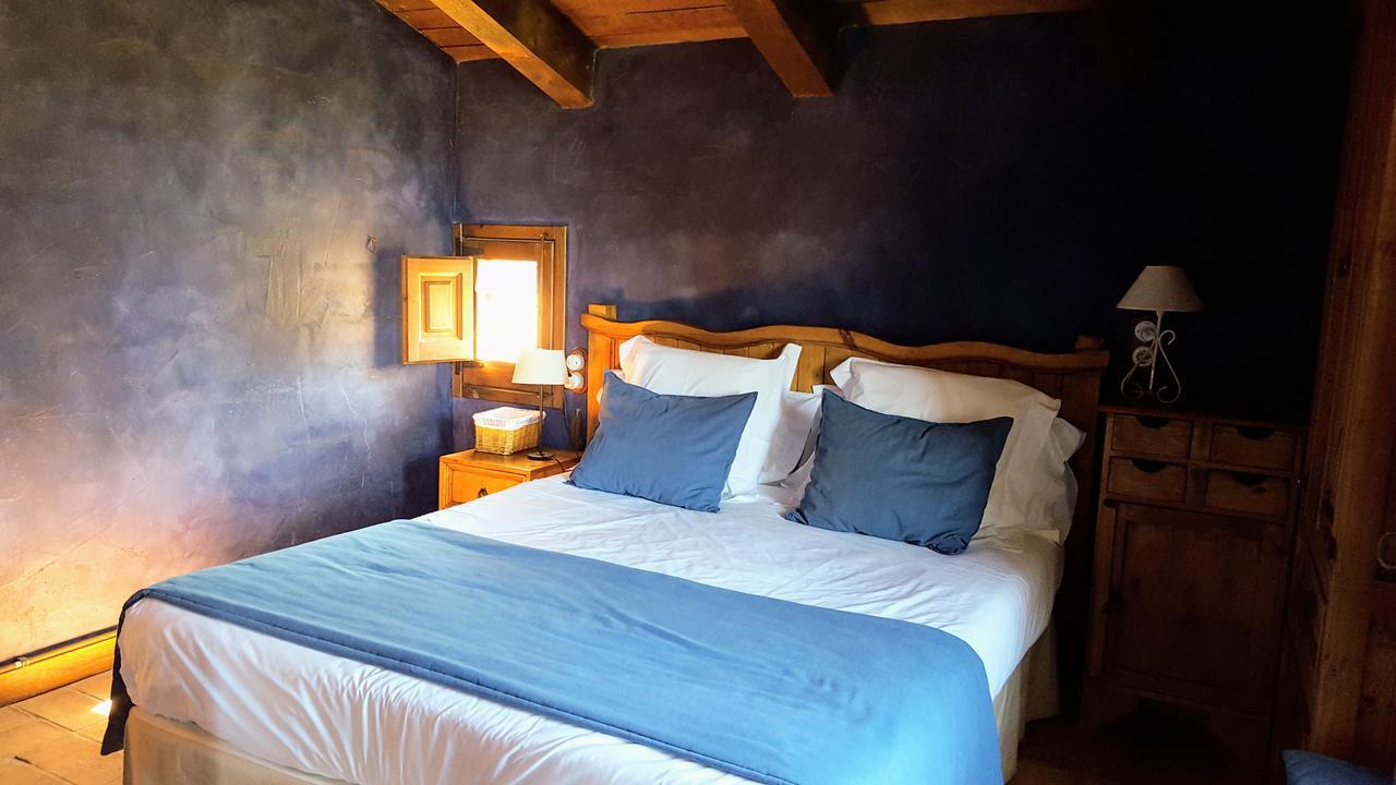 La Torre Blanca Villa Cardona Ngoại thất bức ảnh
