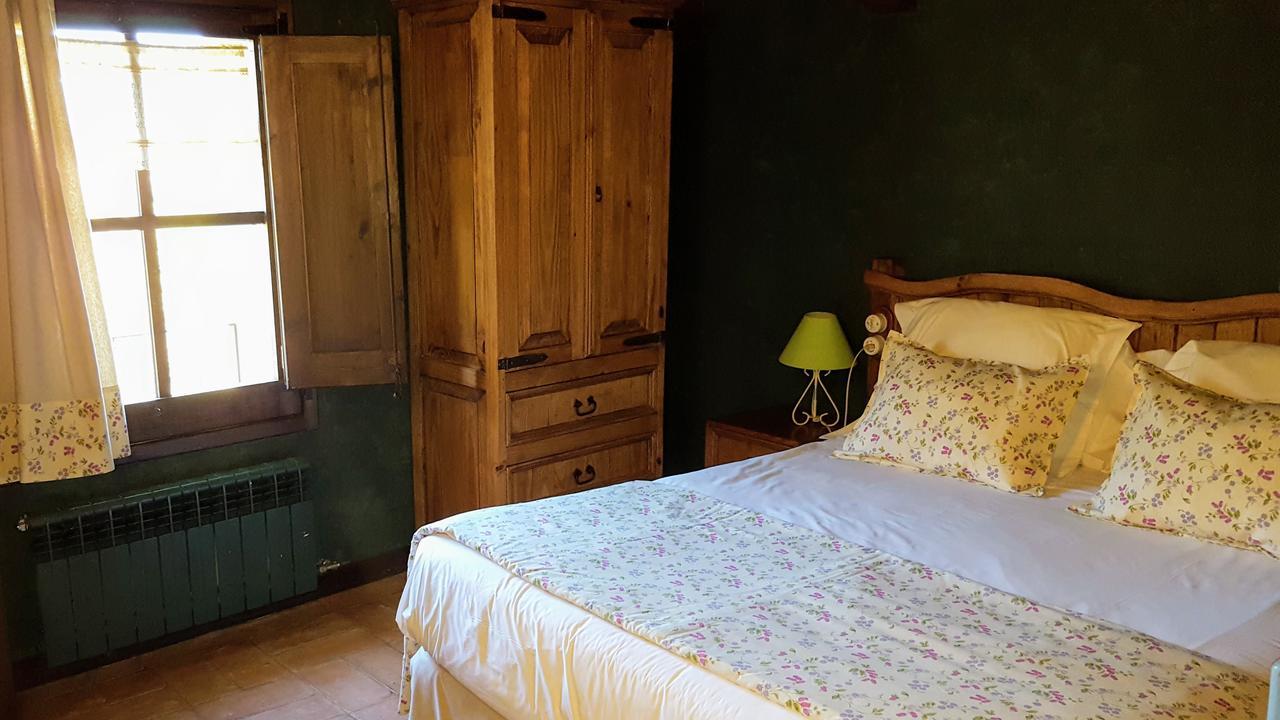 La Torre Blanca Villa Cardona Ngoại thất bức ảnh
