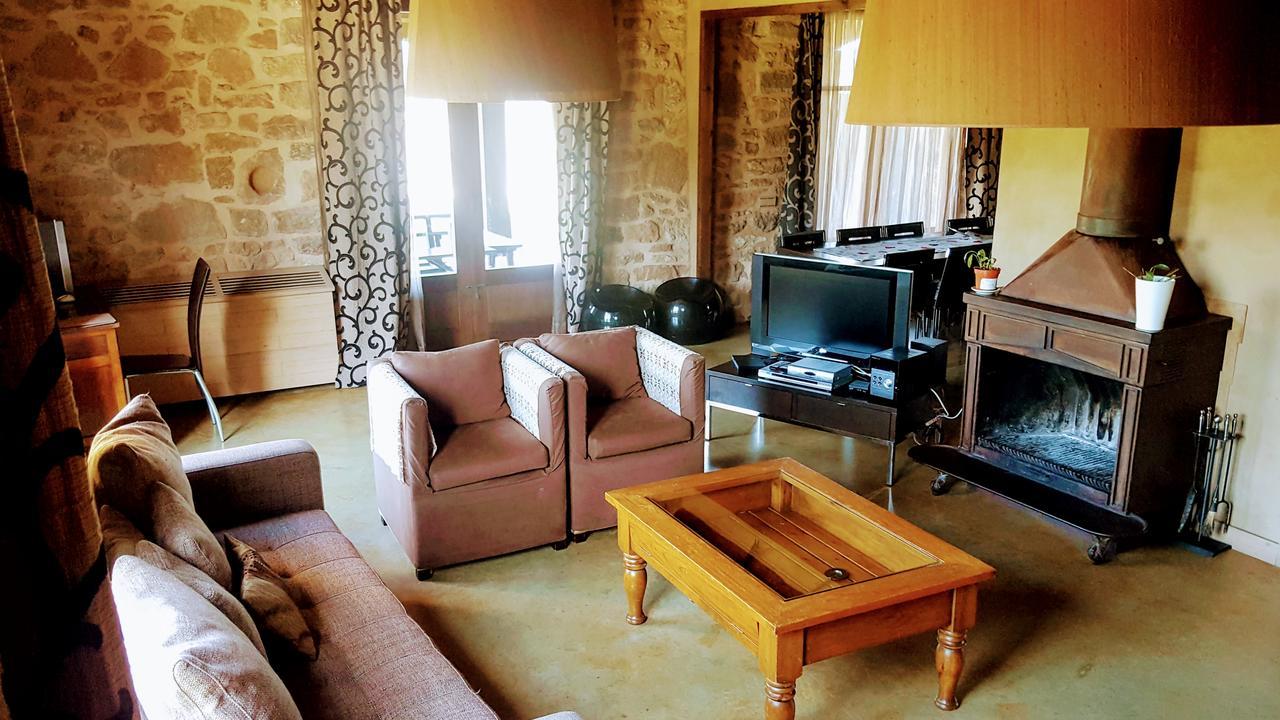 La Torre Blanca Villa Cardona Ngoại thất bức ảnh